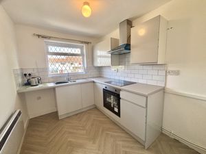 Breakfast Kitchen- click for photo gallery